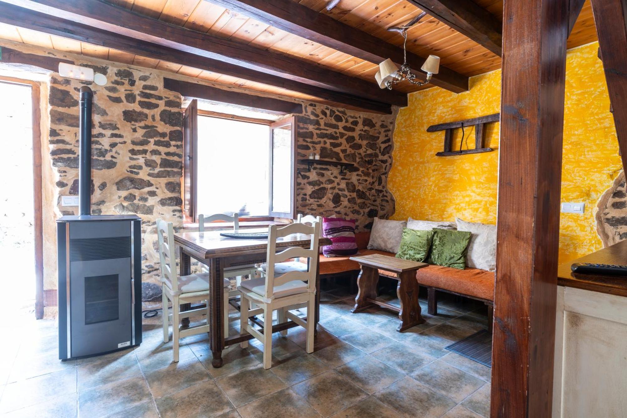 Casa De Turismo Rural Sardom3 Bembibre  المظهر الخارجي الصورة